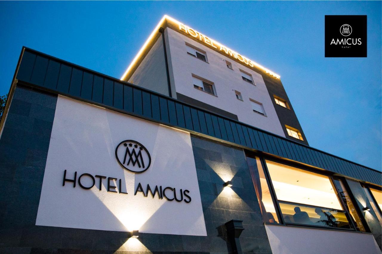 Hotel Amicus 莫斯塔尔 外观 照片