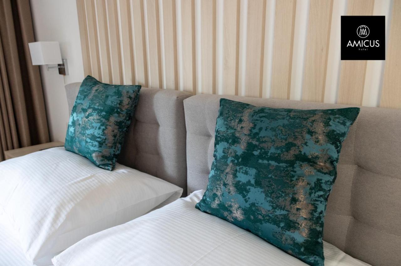 Hotel Amicus 莫斯塔尔 外观 照片