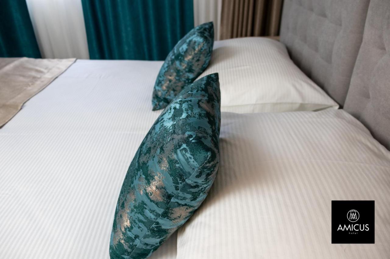 Hotel Amicus 莫斯塔尔 外观 照片