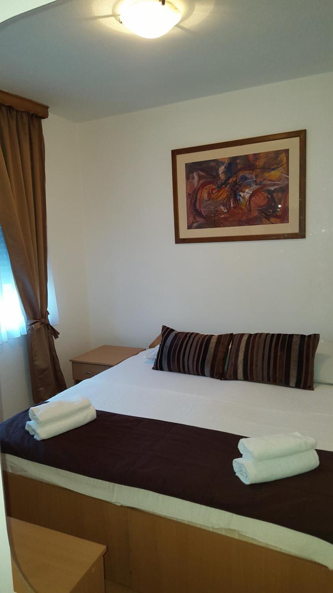 Hotel Amicus 莫斯塔尔 客房 照片