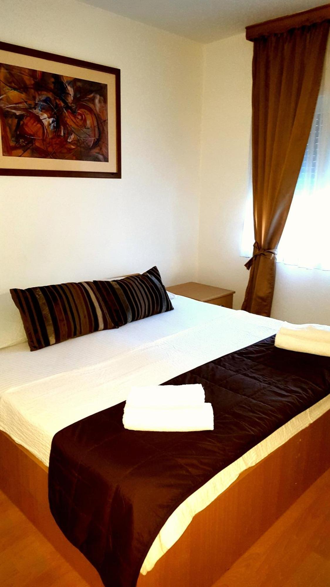 Hotel Amicus 莫斯塔尔 客房 照片